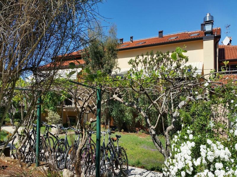Hotel Zlatna Vala image