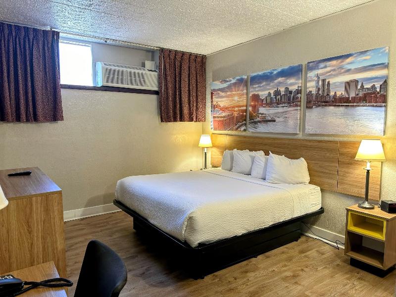 Days Inn By Wyndham Pittsburgh image