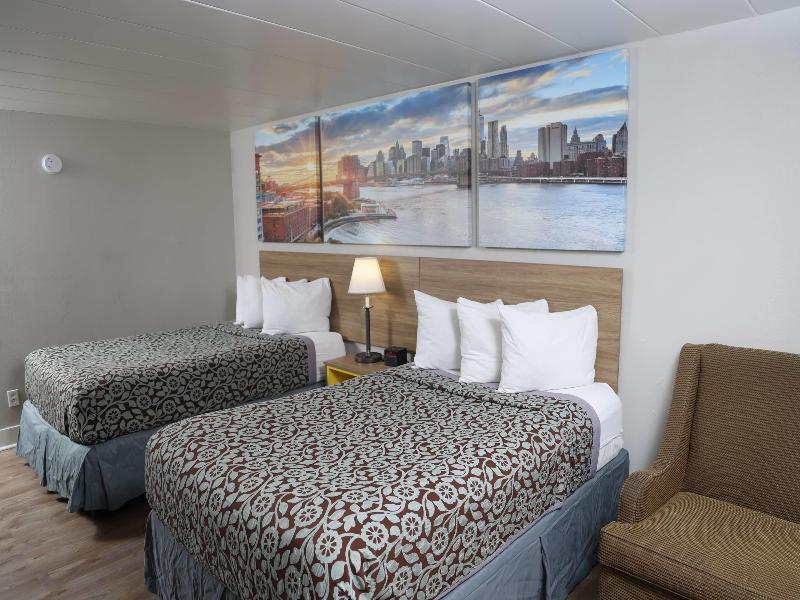 Days Inn By Wyndham Pittsburgh image