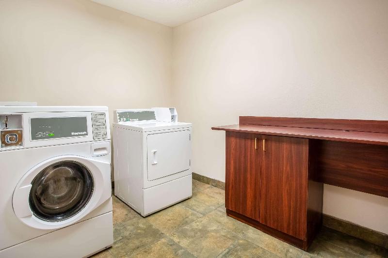 Microtel Inn & Suites By Wyndham Southern Pines image