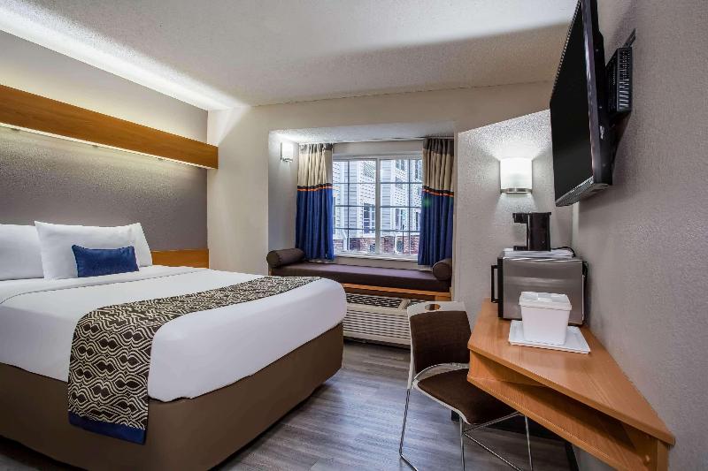 Microtel Inn & Suites By Wyndham Southern Pines image