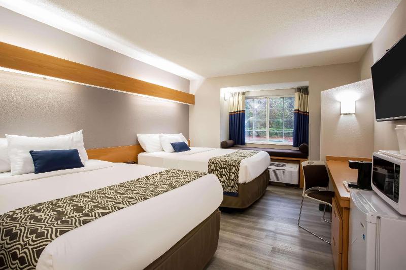Microtel Inn & Suites By Wyndham Southern Pines image