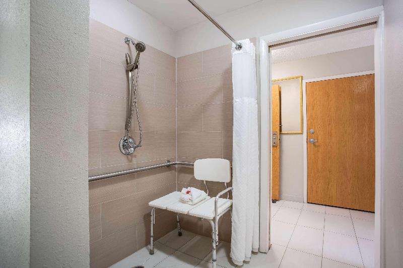 Microtel Inn & Suites By Wyndham Southern Pines image