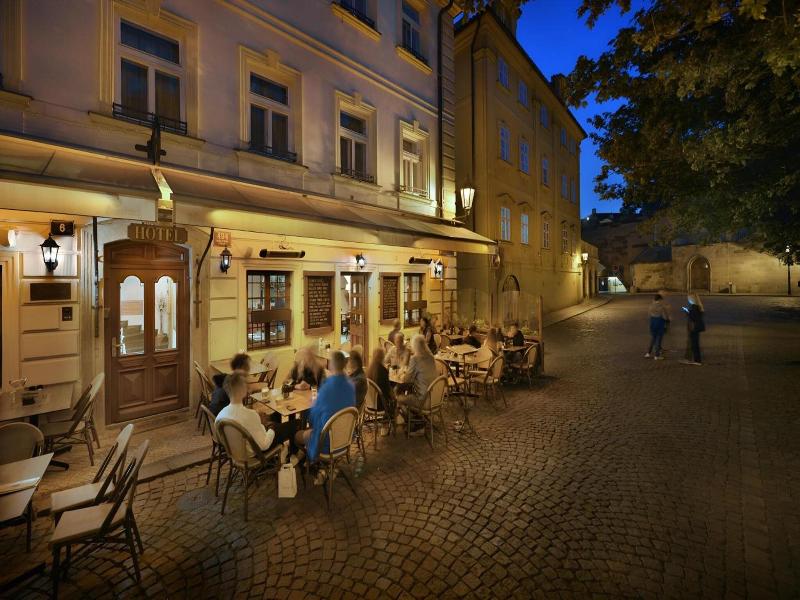 Hotel At Golden Scissors image