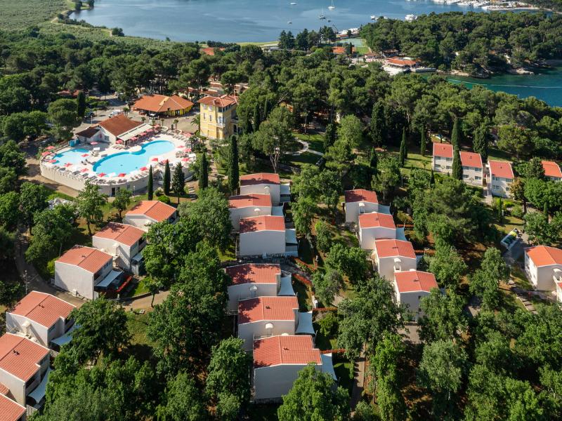 Apartments Bellevue Plava Laguna — general view