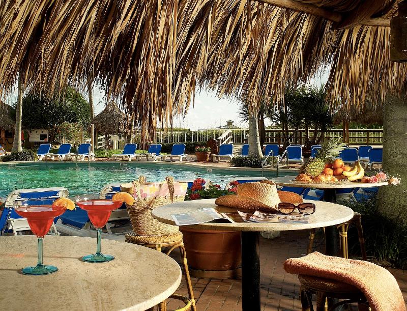 Hotel Palm Beach Shores Resort & Vacation Villas