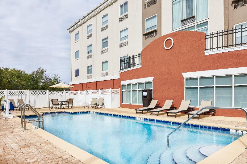 Holiday Inn Express & Suites Palatka Northwest IHG image