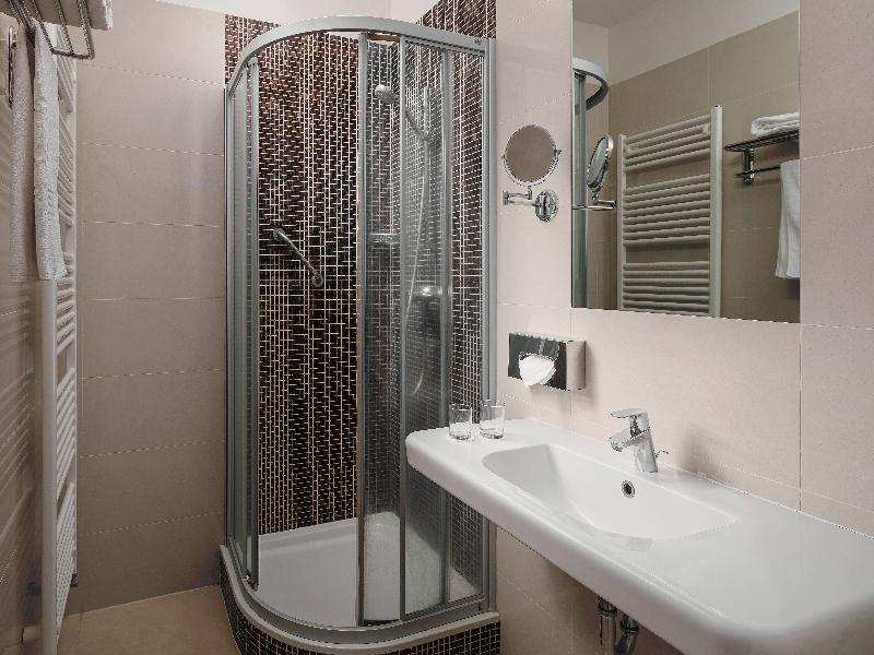 Harvey Spa Hotel image