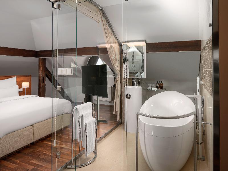 Harvey Spa Hotel image