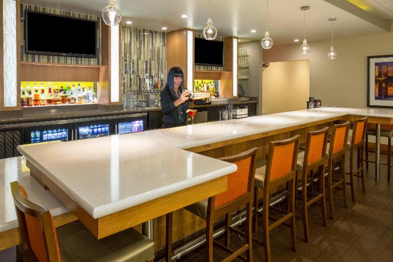 Holiday Inn Portland-Airport (I-205) By IHG image