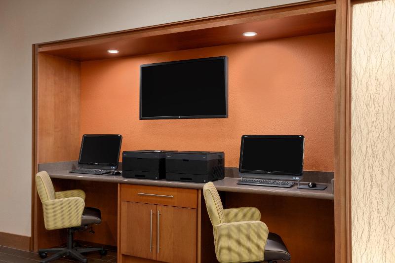 Holiday Inn Portland-Airport (I-205) By IHG image