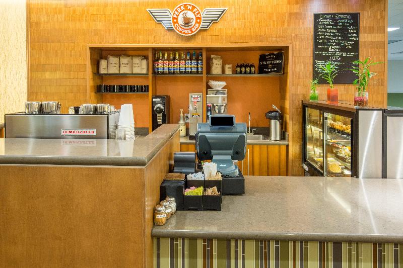 Holiday Inn Portland-Airport (I-205) By IHG image