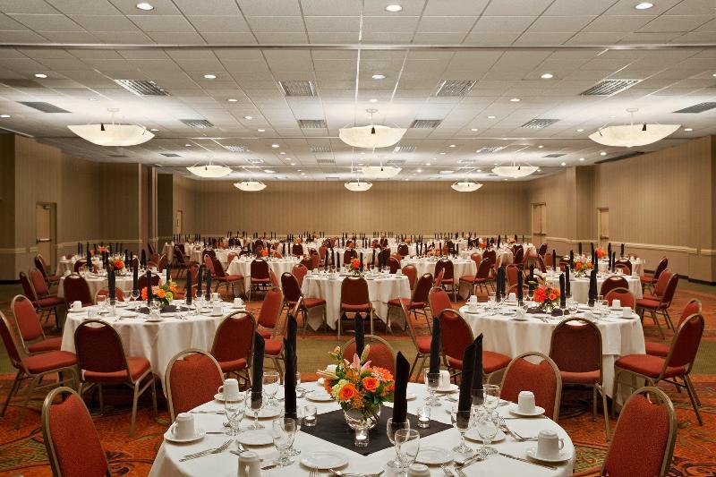 Holiday Inn Portland-Airport (I-205) By IHG image