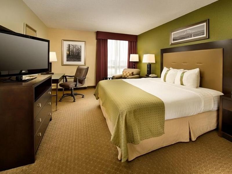 Holiday Inn Portland-Airport (I-205) By IHG image