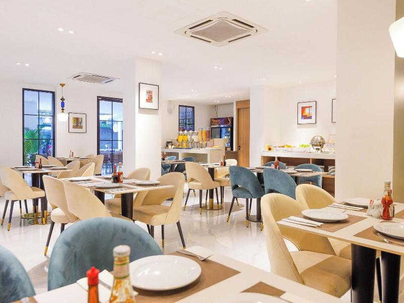 Bay Breeze Hotel Pattaya image