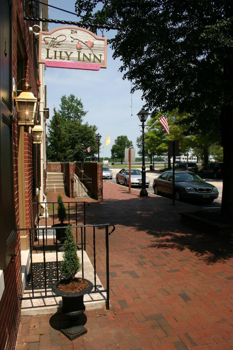 The Lily Inn - Burlington image