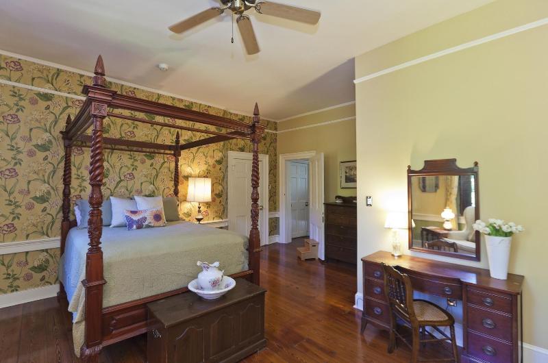 The Lily Inn - Burlington image