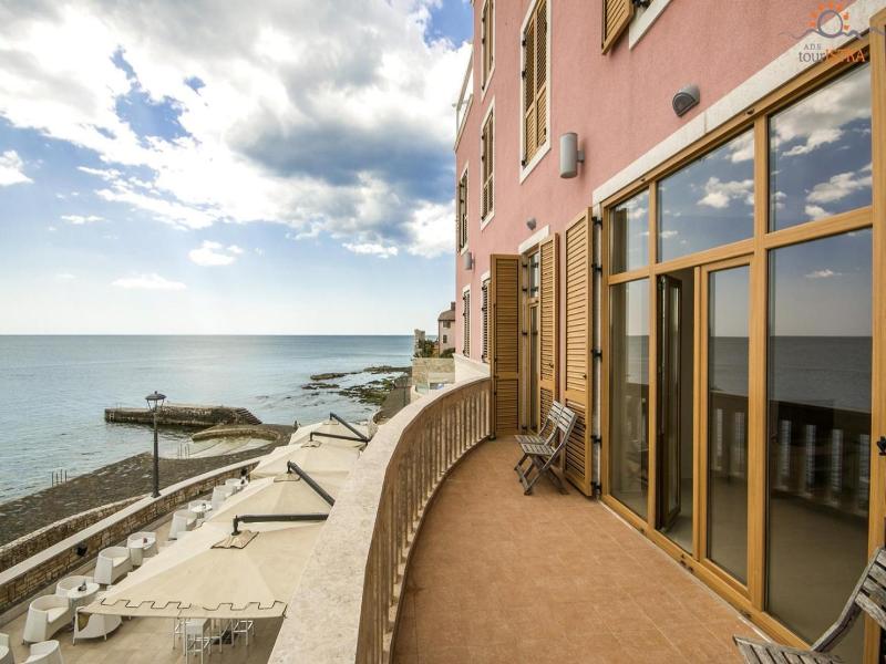 Rotonda image