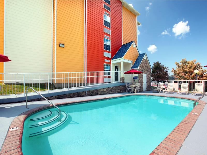 Microtel Inn & Suites By Wyndham Pigeon Forge image