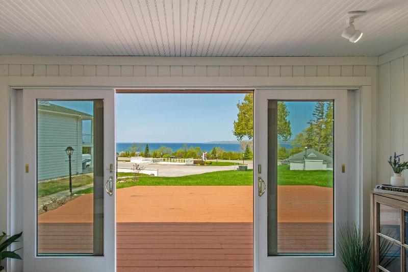 Bay Inn of Petoskey image