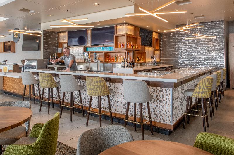 Holiday Inn Portland - Columbia Riverfront By IHG image