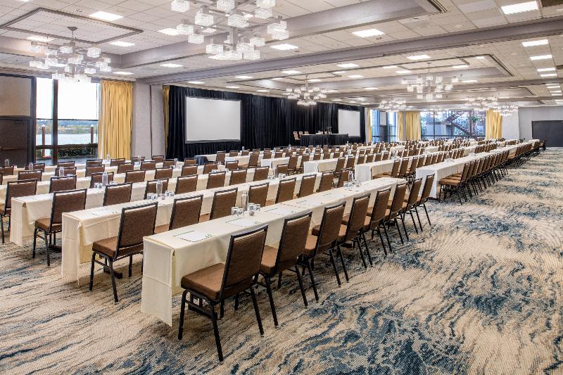Holiday Inn Portland - Columbia Riverfront By IHG image