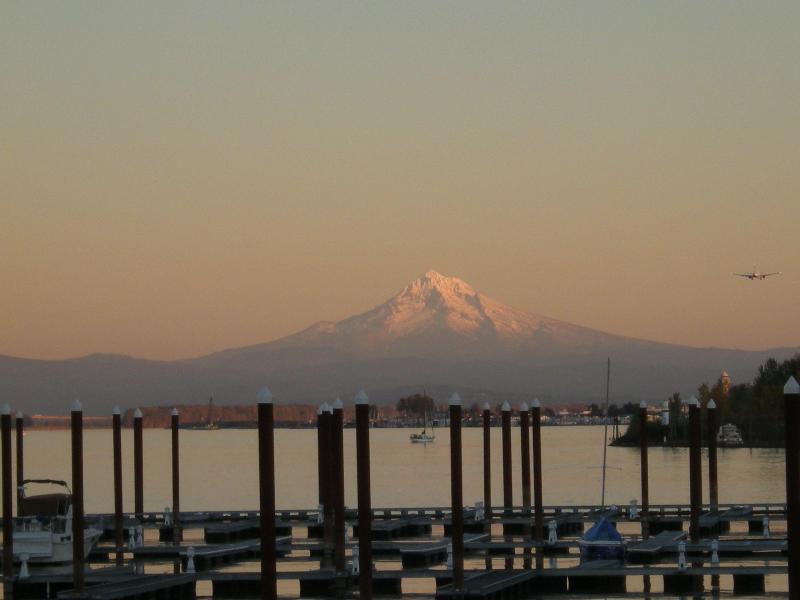 Holiday Inn Portland - Columbia Riverfront By IHG image