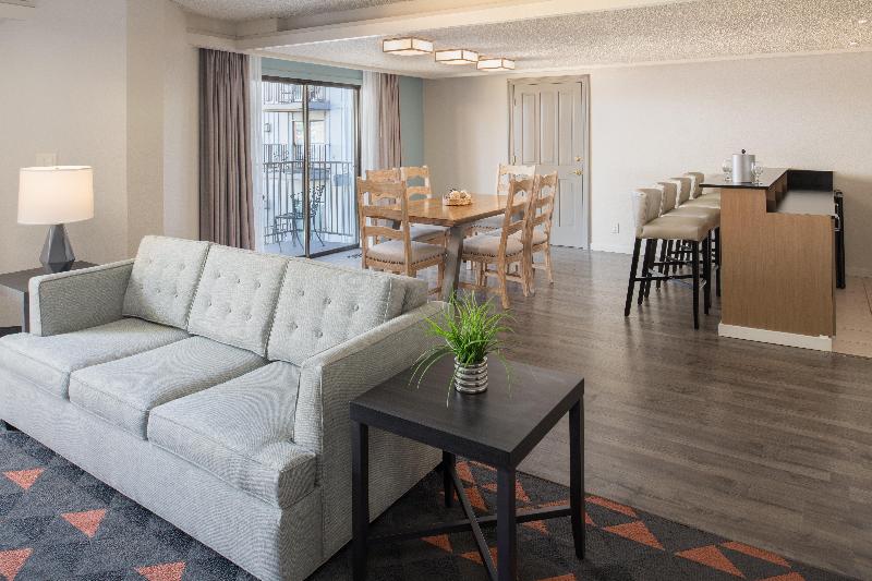 Holiday Inn Portland - Columbia Riverfront By IHG image