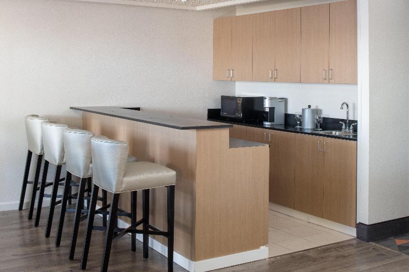Holiday Inn Portland - Columbia Riverfront By IHG image