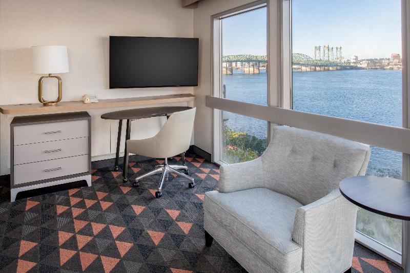 Holiday Inn Portland - Columbia Riverfront By IHG image