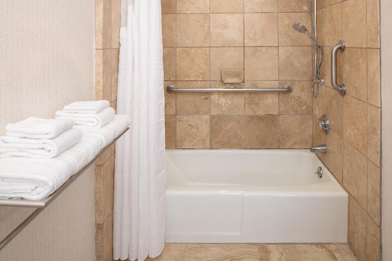 Holiday Inn Portland - Columbia Riverfront By IHG image