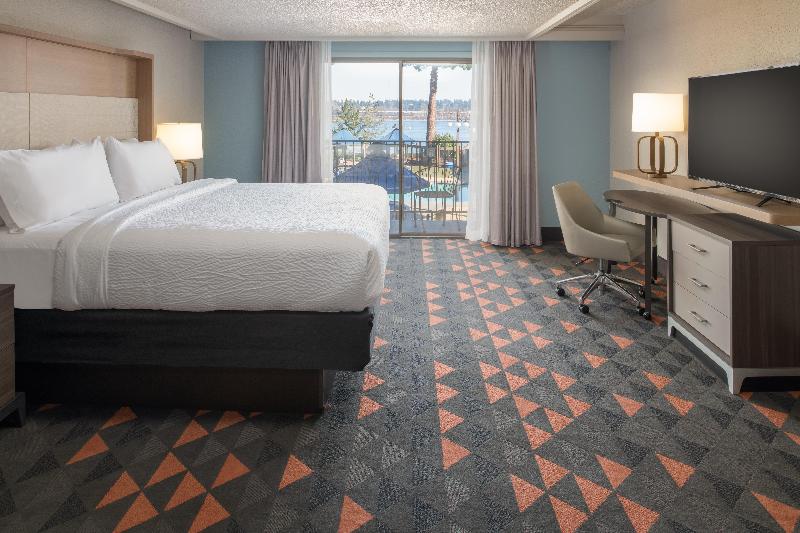 Holiday Inn Portland - Columbia Riverfront By IHG image