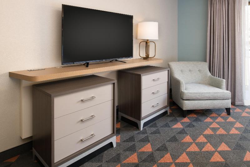 Holiday Inn Portland - Columbia Riverfront By IHG image