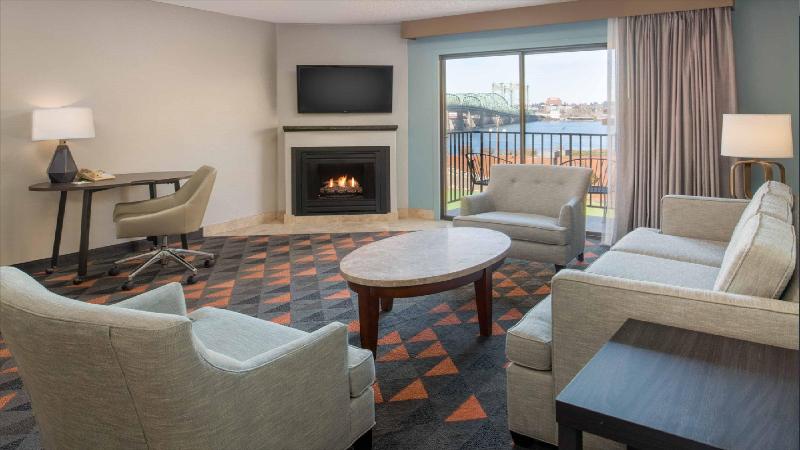 Holiday Inn Portland - Columbia Riverfront By IHG image