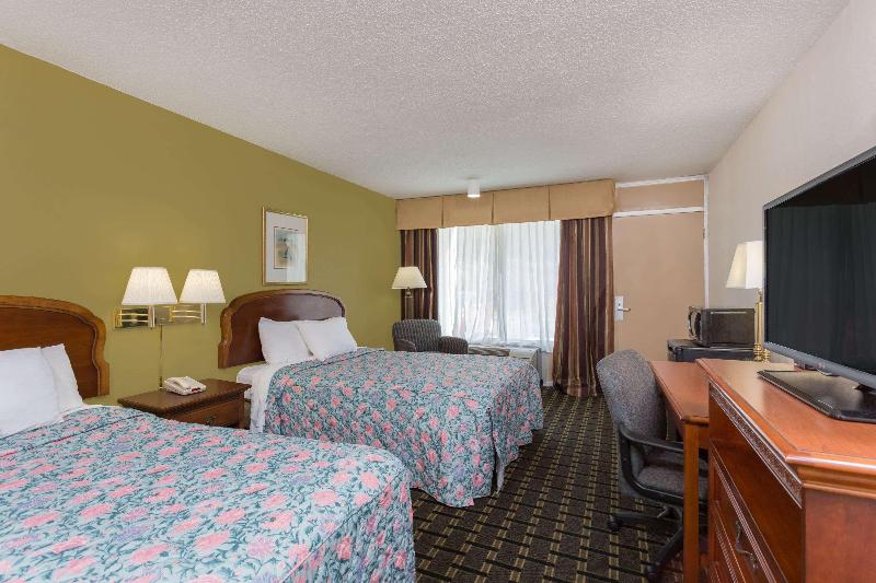 Clarion Inn Southern Pines - Pinehurst image