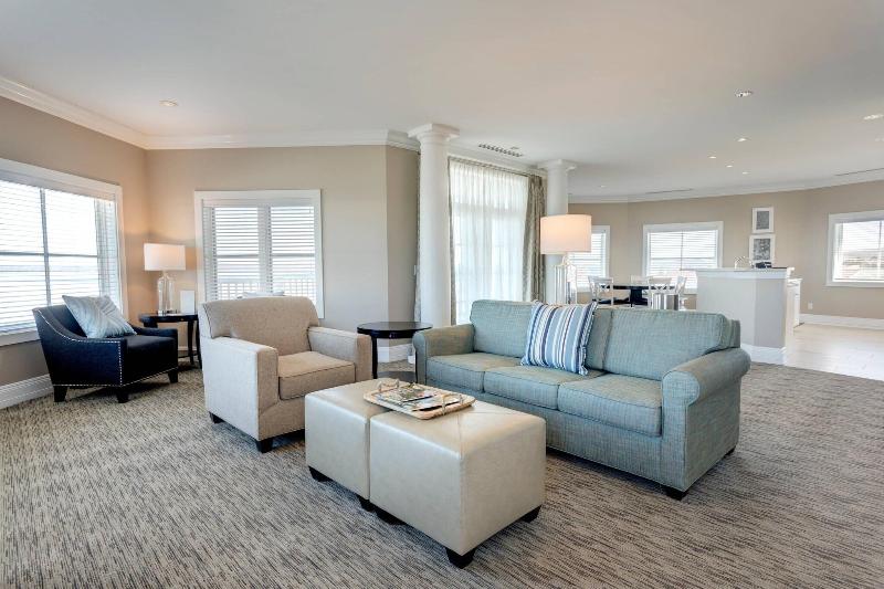 Renaissance Golf Resort - The Inn At Bay Harbor image