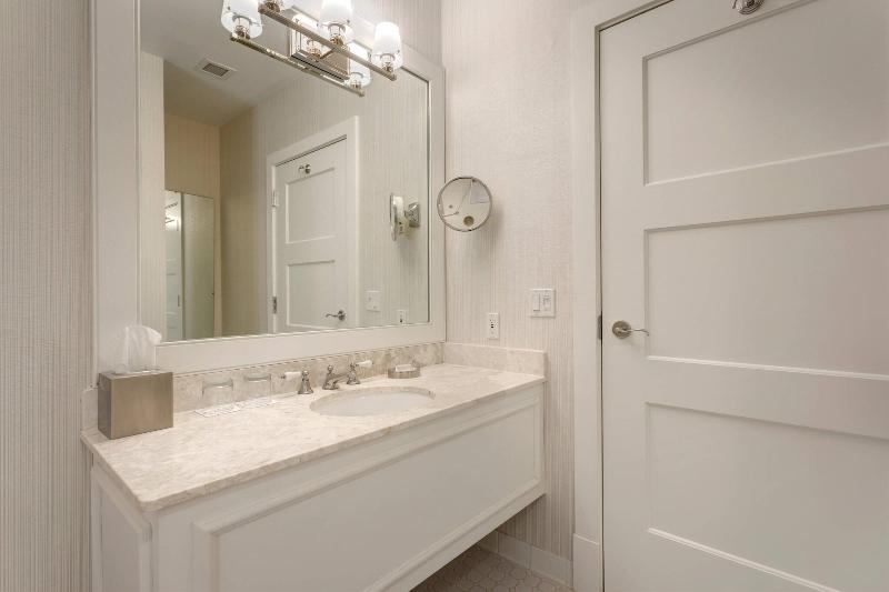 Renaissance Golf Resort - The Inn At Bay Harbor image