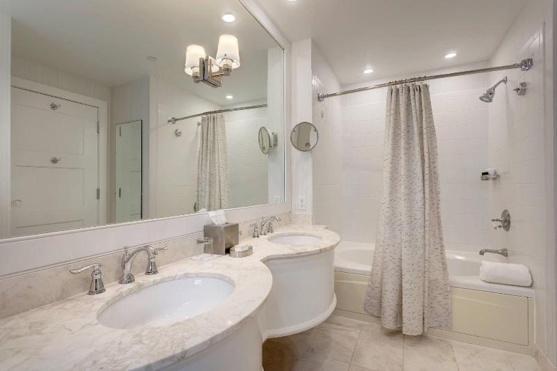 Renaissance Golf Resort - The Inn At Bay Harbor image