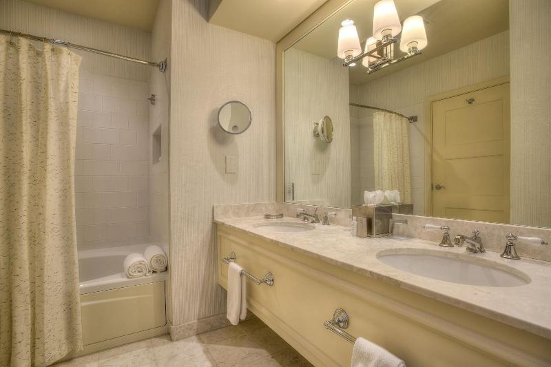 Renaissance Golf Resort - The Inn At Bay Harbor image