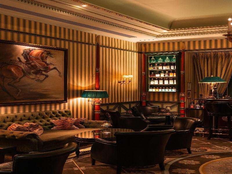 Shangri-La Hotel Paris image