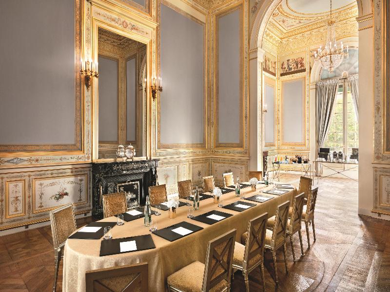 Shangri-La Hotel Paris image