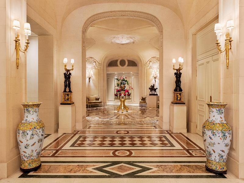 Shangri-La Hotel Paris image