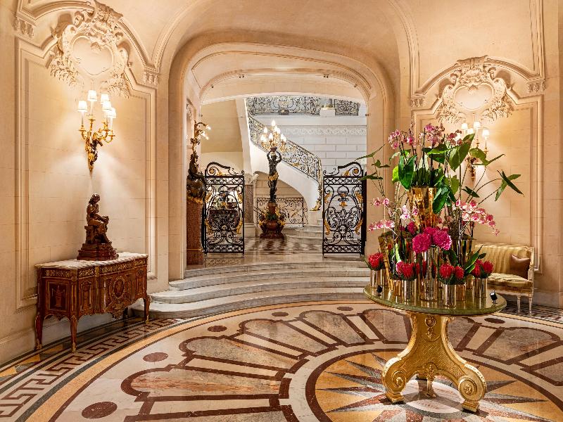 Shangri-La Hotel Paris image