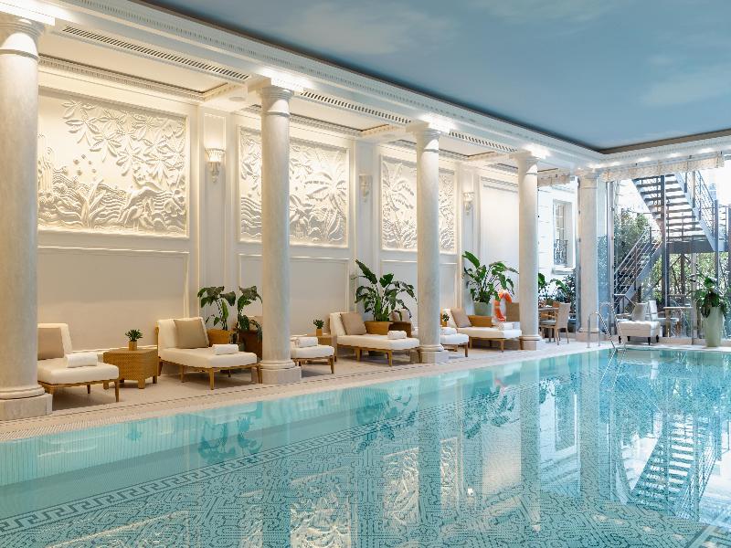 Shangri-La Hotel Paris image