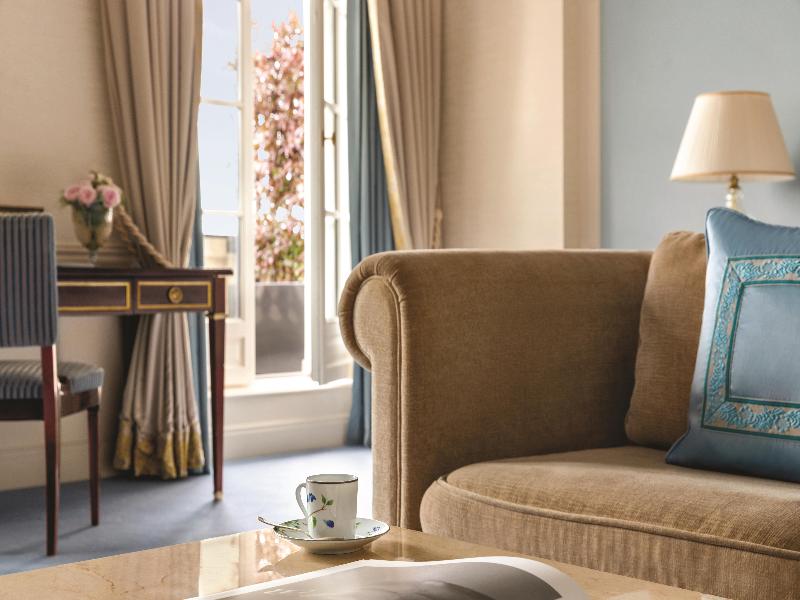Shangri-La Hotel Paris image