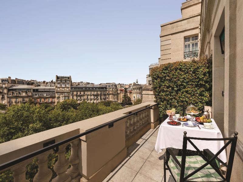 Shangri-La Hotel Paris image