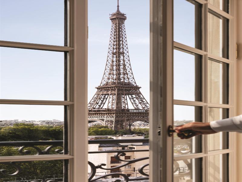 Shangri-La Hotel Paris image