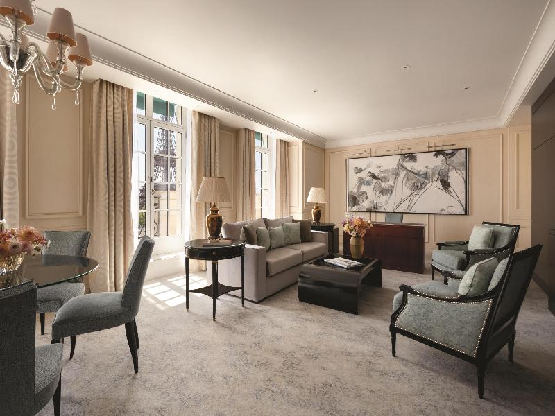 Shangri-La Hotel Paris image
