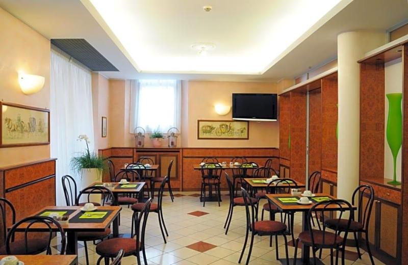 Hotel Button (Meublè) image