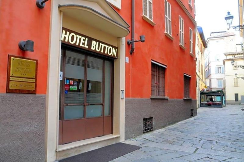 Hotel Button (Meublè) image